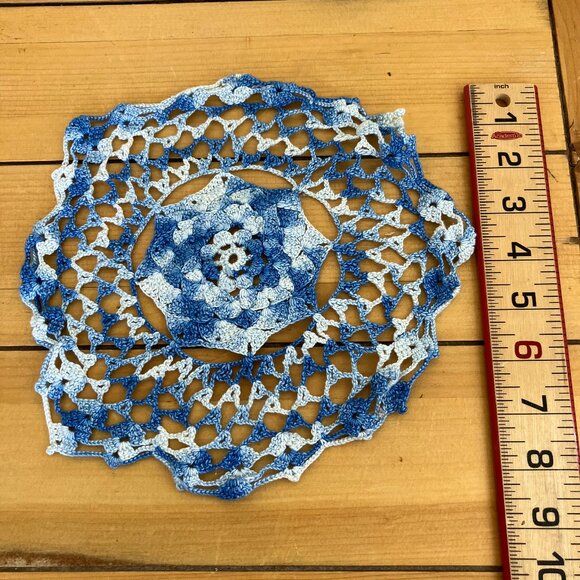 Blue Delft Lace Doily Vintage Hand Crochet Centerpiece Doilies Set of 2 - Picture 3 of 4